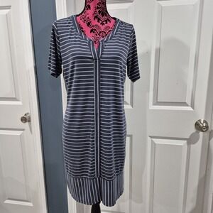 Athleta Dress Womens Medium Blue Striped Notch Tee Modal Nautical Coastal Travel
